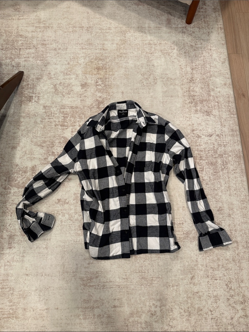 Hollister Black & White Plaid Button-Down Shirt